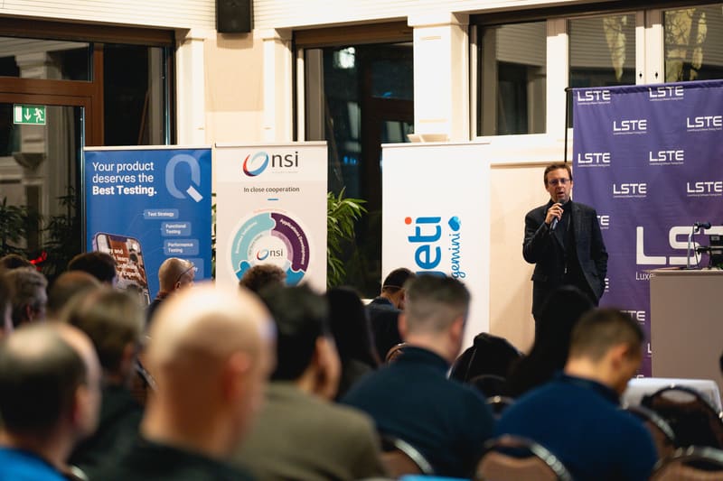 A speaker addressing the audience at LSTE 2025